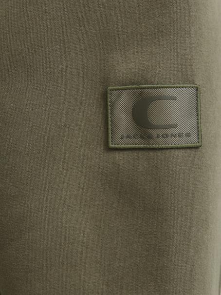 JCOPOINT SWEAT BADGE CREW NECK BF grape leaf