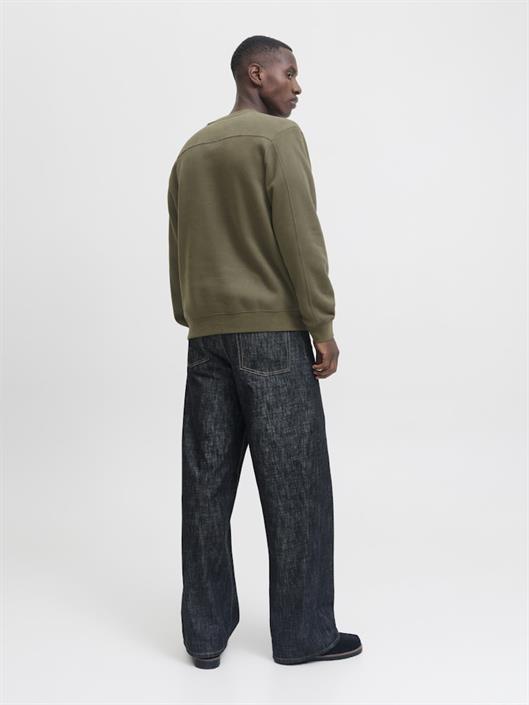 jcopoint-sweat-badge-crew-neck-bf-grape-leaf