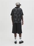 JCORETREAT AOP MESH OPEN COLLAR POLO LN black
