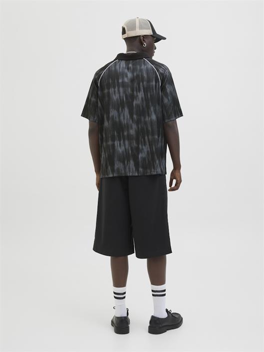 jcoretreat-aop-mesh-open-collar-polo-ln-black