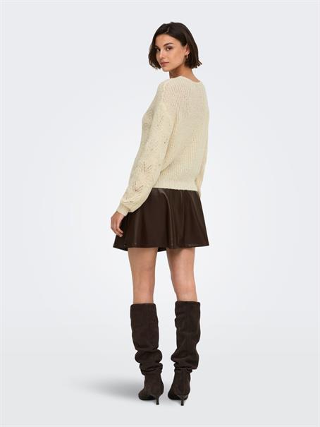 JDYBADUT L/S V-NECK STRUC GLITT PULL KNT crème brûlée