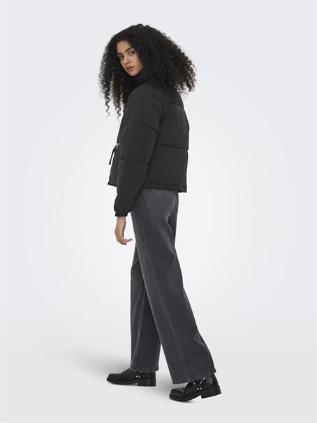 JDYFREY FLOTTE SHORT JACKET OTW YFM NOOS black