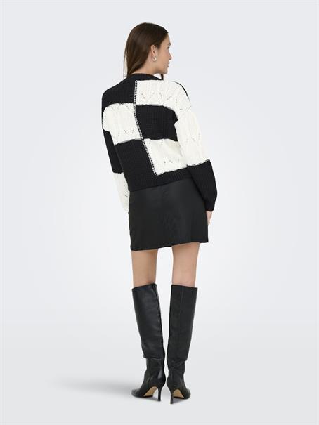 JDYJUSTY L/S MIX STRUC PULLOVER KNT NOOS black