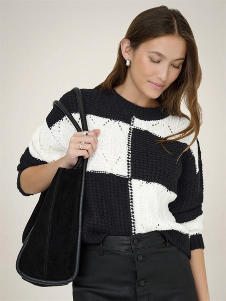 JDYJUSTY L/S MIX STRUC PULLOVER KNT NOOS black