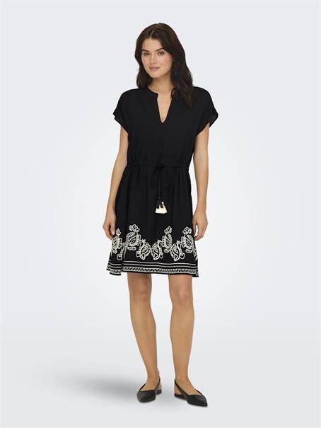 JDYRISSO LIFE S/S EMBROIDERY DRESS WVN black
