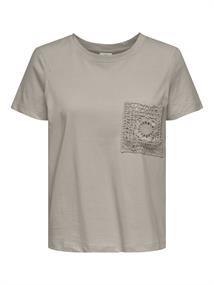 JDYSELMA S/S CROCHET POCKET TOP JRS NOOS chateau gray