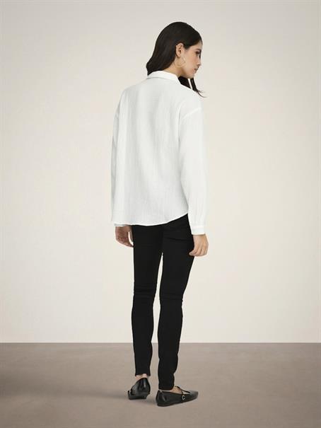 JDYTHEIS LIFE L/S LOOSE SHIRT WVN NOOS cloud dancer