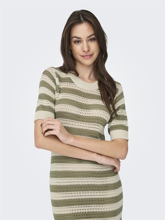 jdytikka-ivy-2-4-o-neck-stripe-dress-knt-sandshell1