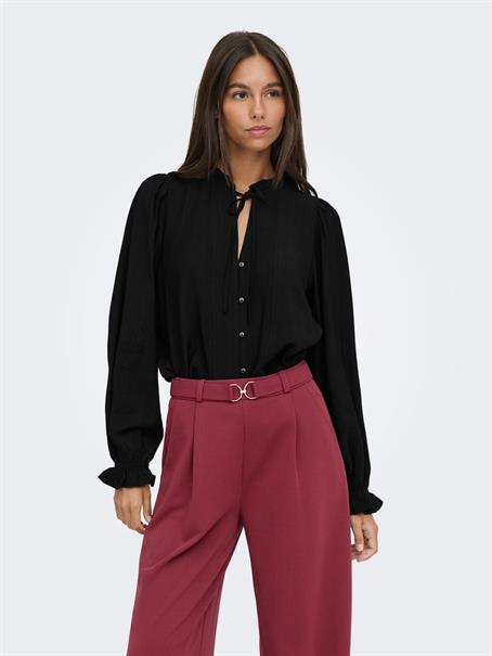 JDYVENUS L/S V-NECK STRING SHIRT WVN black
