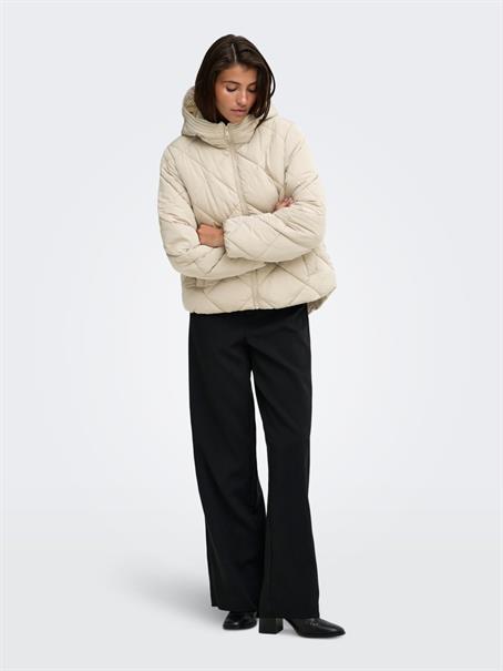 JDYVIOLET SHORT HOOD PUFFER OTW YFM silver lining