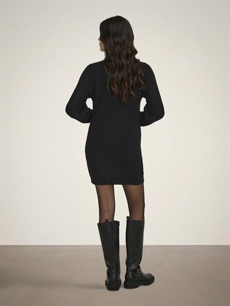 JDYWHITNEY MEGAN L/S BOAT DRESS KNT NOOS black