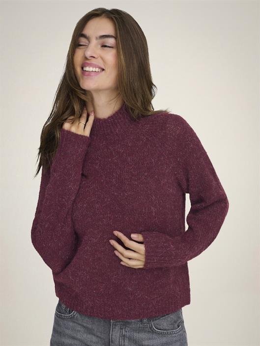 jdyzoey-life-l-s-hn-raglan-pul-knt-noos-maroon-banner