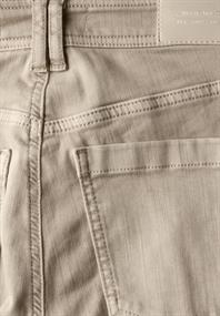 Jeans im Cargo-Look beige washed