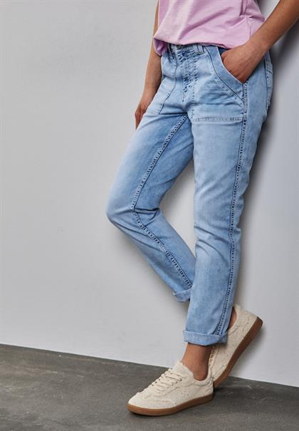 Jeans im Cargo-Look ultra bleach random washed