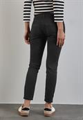 Jeans im Casual Fit clean black wash