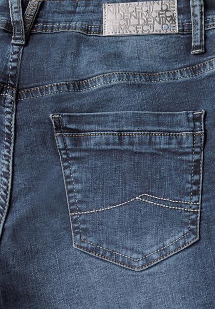 Jeans im Casual Fit mid blue wash