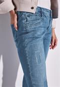 Jeans im Destroyed-Look light blue destroy wash