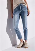Jeans im Destroyed Look light blue destroy wash