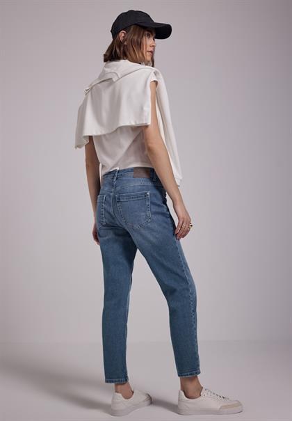 Jeans im Destroyed-Look medium blue wash