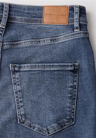 Jeans im Skinny Fit medium blue tinted