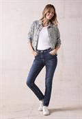 Jeans im Slim Fit dark blue wash