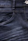Jeans im Slim Fit dark blue wash
