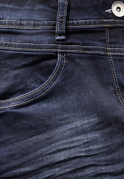 Jeans im Slim Fit dark blue wash