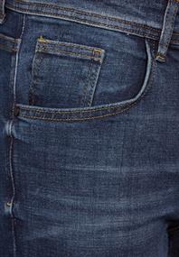 Jeans im Slim Fit indigo blue wash