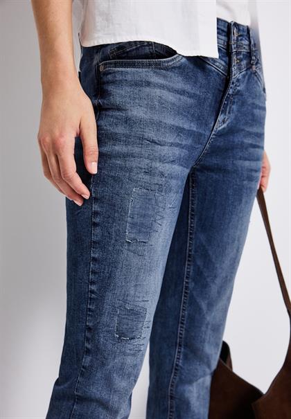 Jeans mit Destroyed Details mid blue random washed