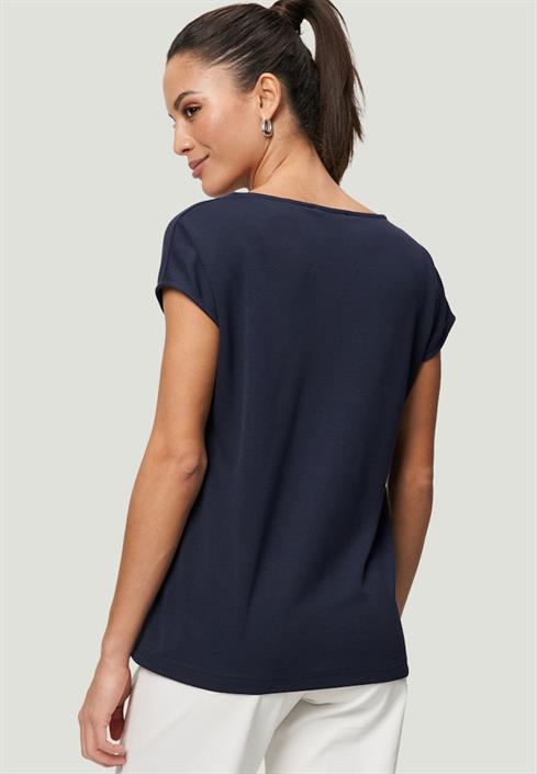 jerseyshirt-mit-wasserfallausschnitt-hydrangea