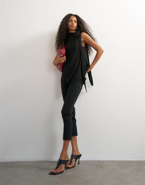 jet black