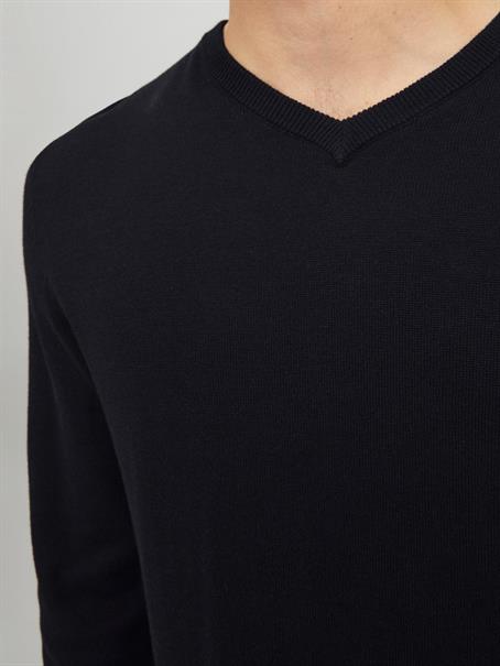 JJEBASIC KNIT V-NECK NOOS black