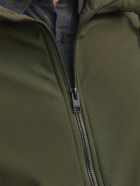 JJEBASIC SOFTSHELL HOOD NOOS rosin