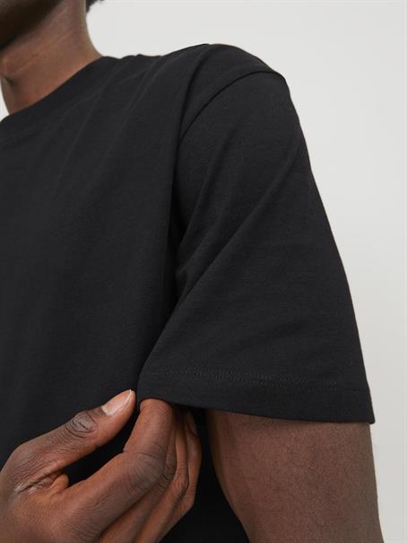 JJEBRADLEY TEE SS O-NECK NOOS black