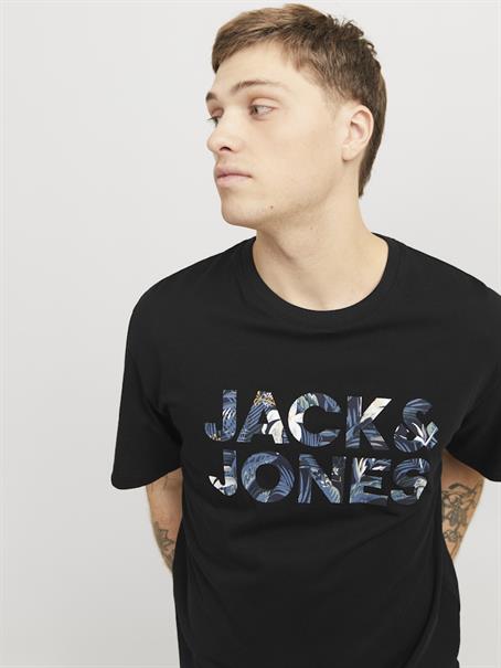 JJEBRYAN CORP LOGO TEE SS O-NECK NOOS black
