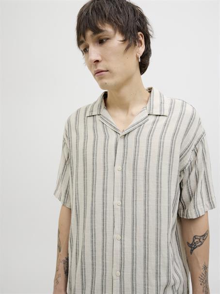 JJEENZO STRIPE RESORT SHIRT SS SN moonbeam