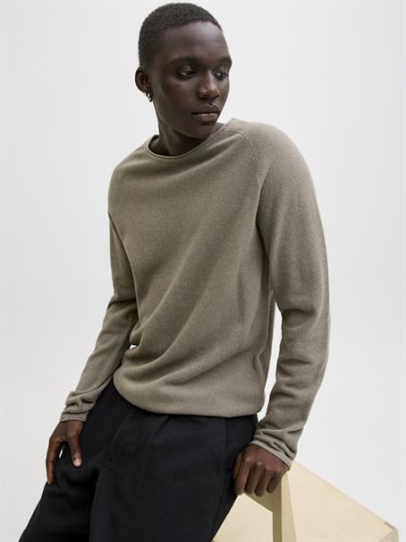 JJEHILL KNIT CREW NECK NOOS vetiver