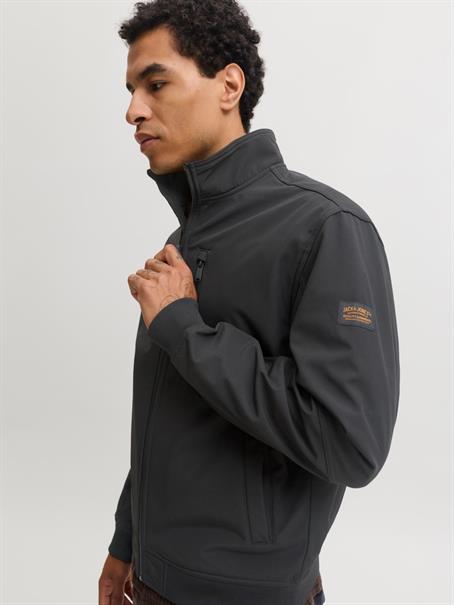 JJELIAM SOFTSHELL BOMBER NOOS black