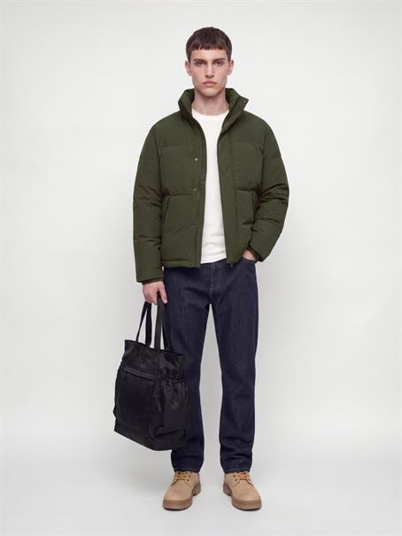 JJESOHO PUFFER COLLAR AW26 SN rosin
