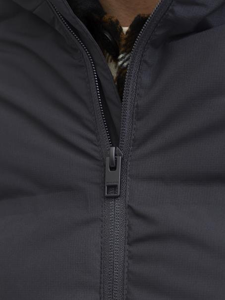 JJESOHO PUFFER HOOD SN black