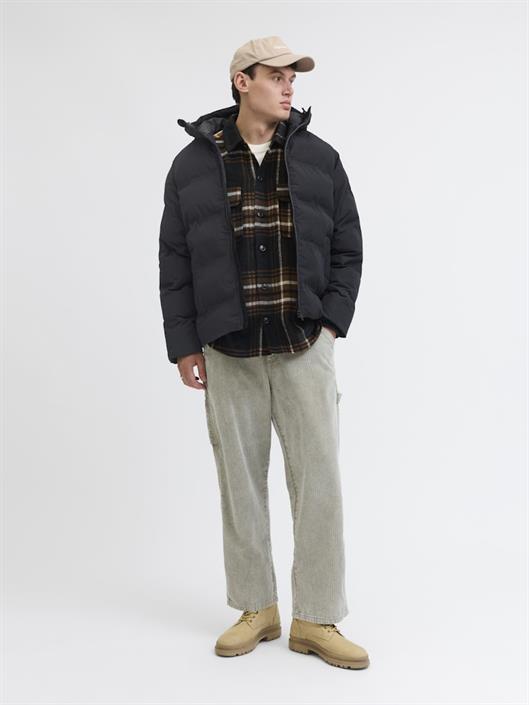 jjesoho-puffer-hood-sn-black
