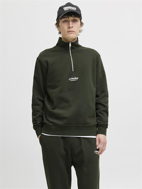 JJESOHO SWEAT QUARTER ZIP HN NOOS duffel bag