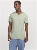JJESPLIT NECK TEE SS NOOS iceberg green