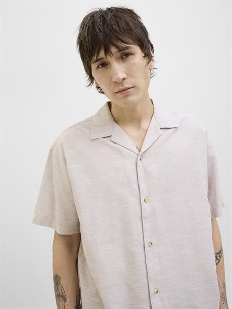 JJESUMMER RESORT SHIRT SS SN crockery
