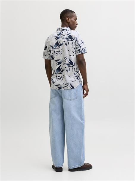 JJHONOLULU AOP SHIRT SS cloud dancer