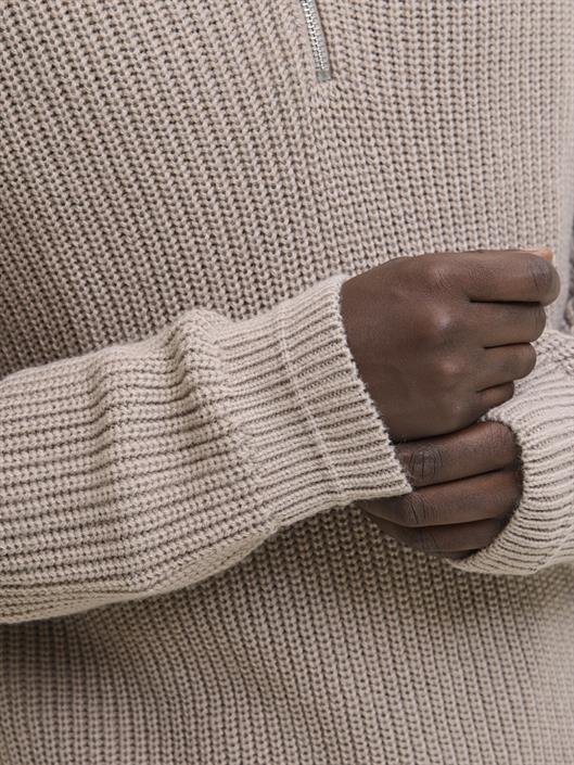 jjkaito-knit-half-zip-bf-atmosphere