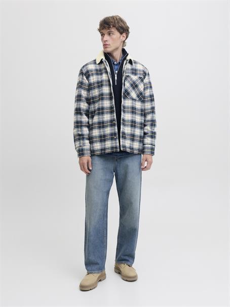 JJZAC TEDDY OVERSHIRT LS cloud dancer