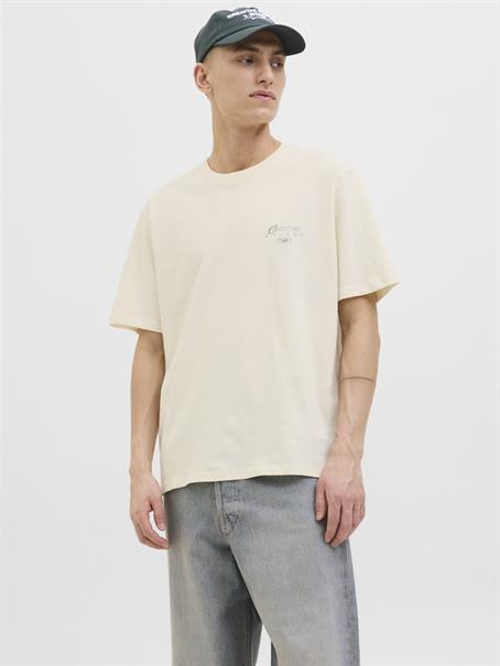 JORALMERIA WORLD TEE SS CREW NECK antique white