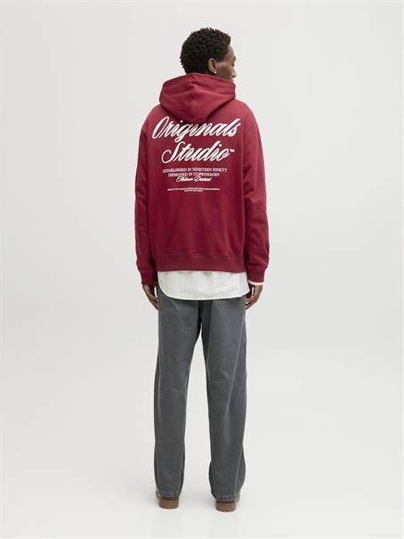 JORNORREBRO TYPO BACK SWEAT HOOD SN tibetan red