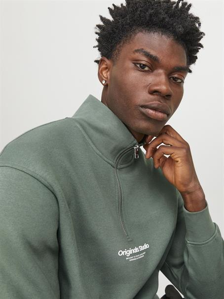 JORVESTERBRO SWEAT QUARTER ZIP HN NOOS laurel wreath